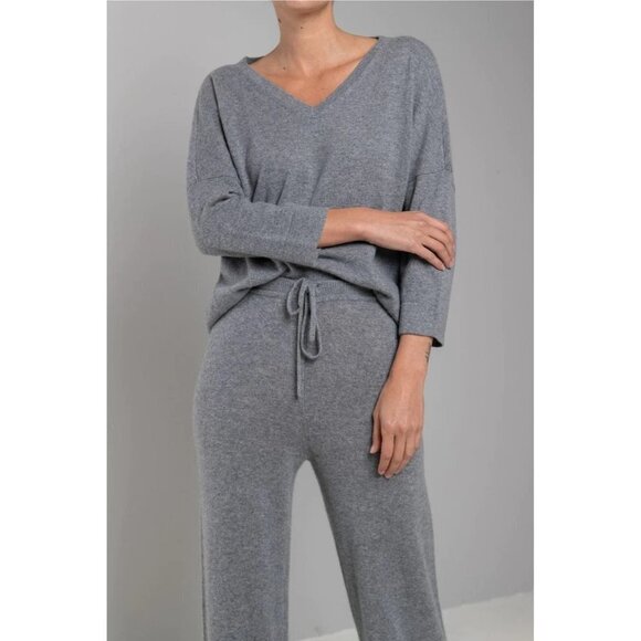 TSE Sweaters - TSE Cashmere Sweater and Drawstring Wide Leg Pant Set - Heather Grey - Size Medi